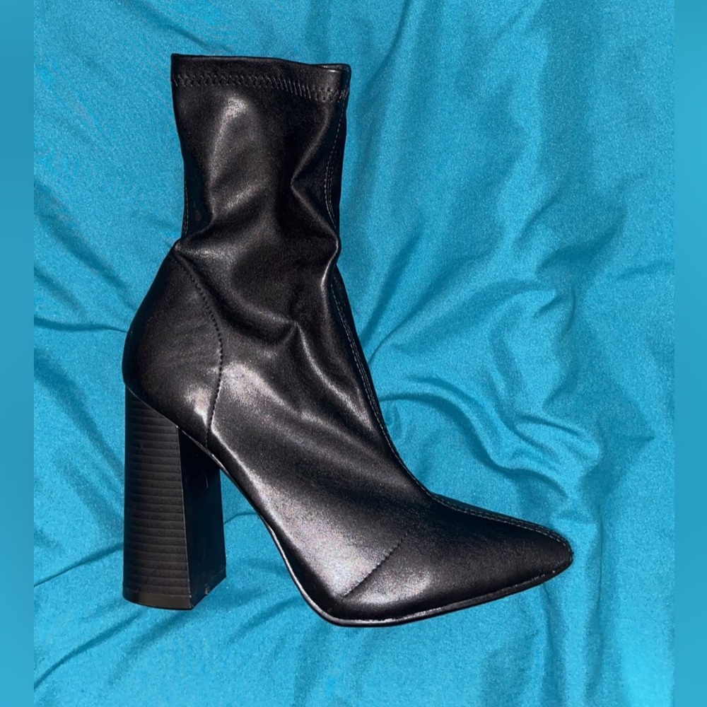 PrettyLittleThing Heeled Boot